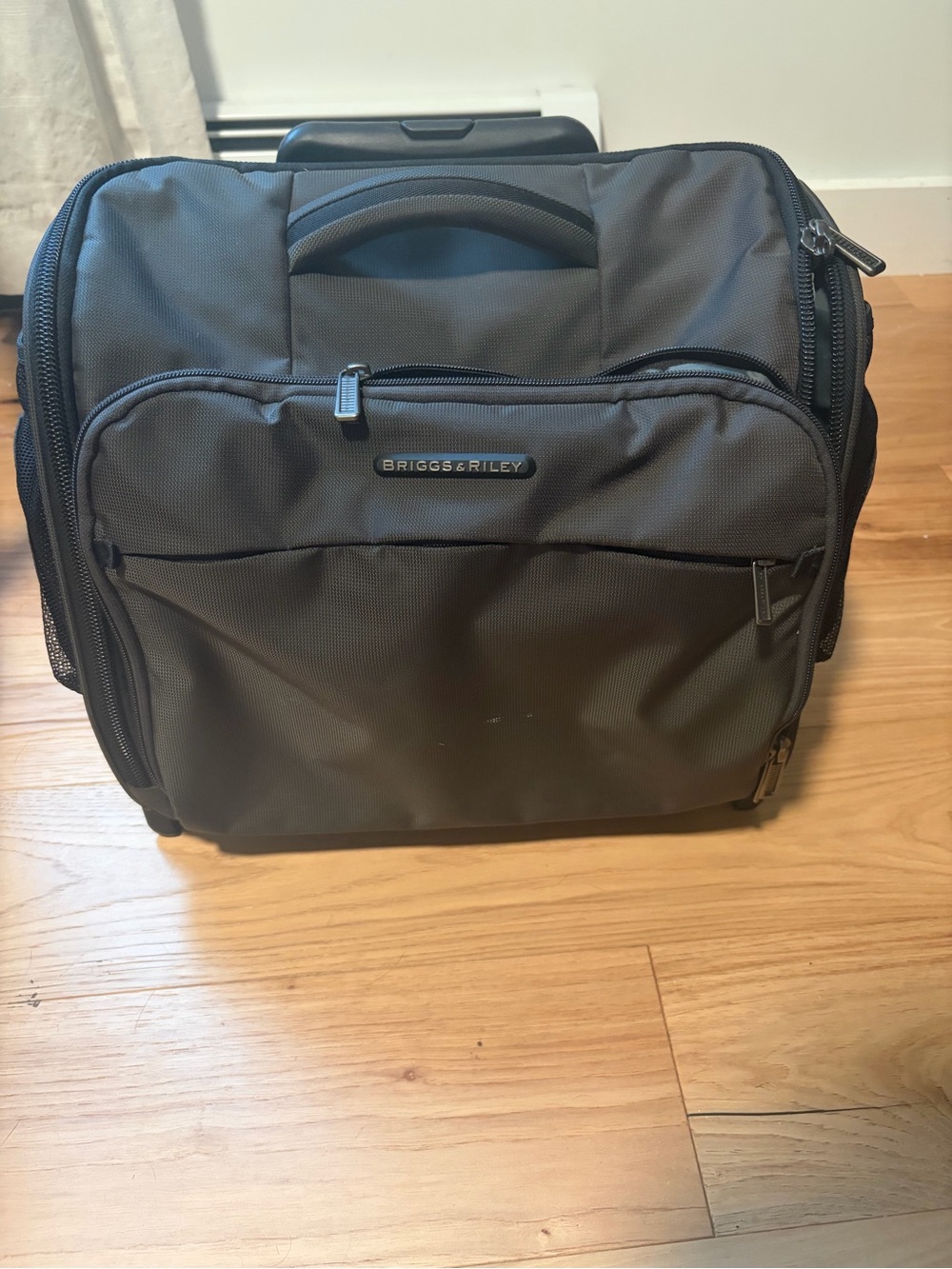 Briggs & Riley Carry-On in Dark Green
